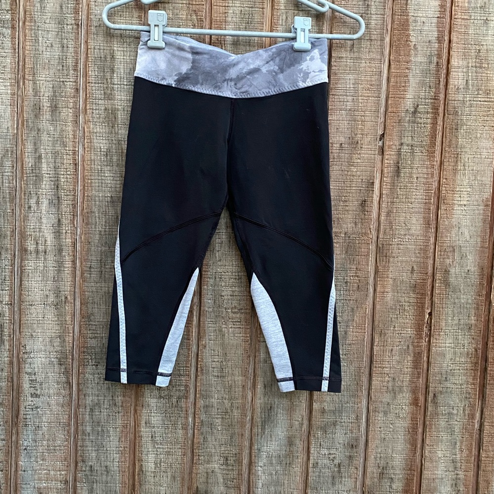 Lululemon cropped sport pant
